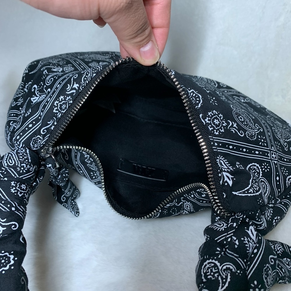 Printed shoulder bag